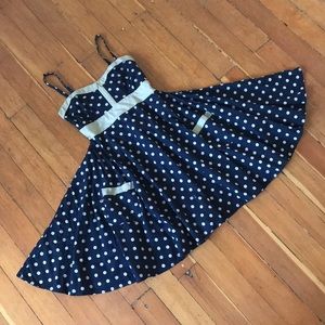 Ginger Lamb Fit + Flare Dress Black w/ Tan Dots M